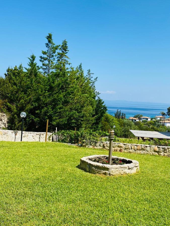 Detached Villa With Sea View Ханіоті Екстер'єр фото